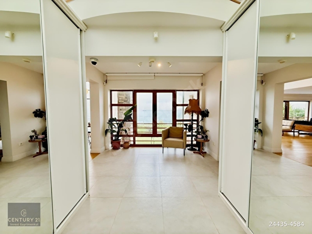 Marenegro Villaları 8+2 Büyük Tip Denize Sıfır Lüks Villa - Görsel 8