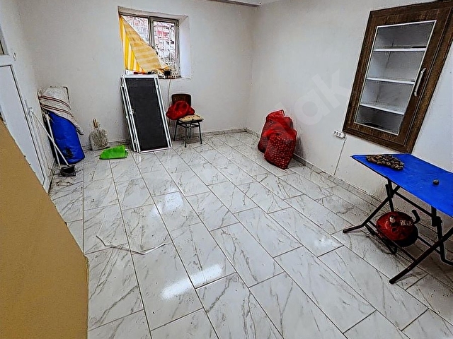 BERGAMADA KOZAK YOLUNDA 2 EVİ 2 DÜKKANI OLAN BİNA SATILIK - Görsel 9