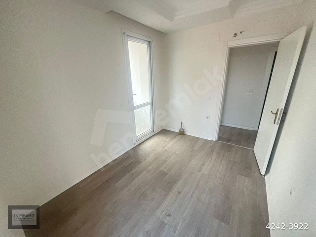 GÜRSELPAŞA’da SOSYAL DONATILI SİTE İÇERİSİNDE KİRALIK AÇIK MUTFAK 3+1+Ç.B BAHÇE KATI TEMİZ DAİRE !!! - Görsel 17