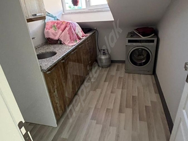 ARNAVUTKÖY KARABURUN SAHİLİN DİBİNDE 3 KATLI KİRALIK VİLLA - Görsel 8