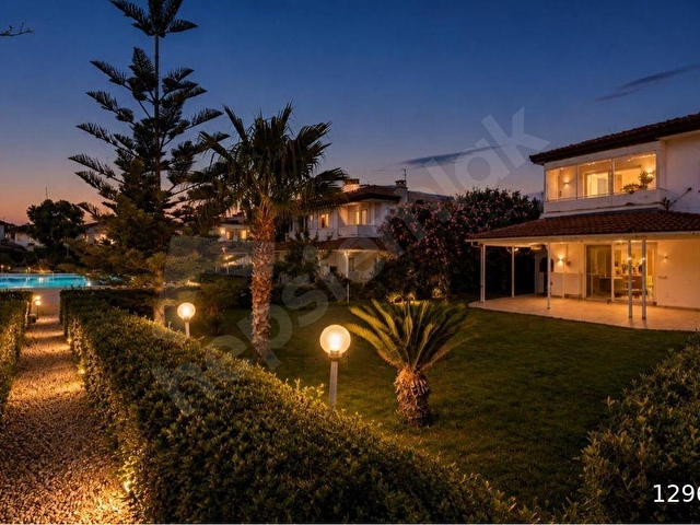 FİYAT DÜŞTÜ Çeşme Dalyanda Satılık Havuzlu Geniş Bahçeli 3+1 Villa - Görsel 2