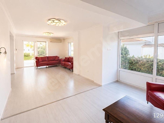 FİYAT DÜŞTÜ Çeşme Dalyanda Satılık Havuzlu Geniş Bahçeli 3+1 Villa - Görsel 15