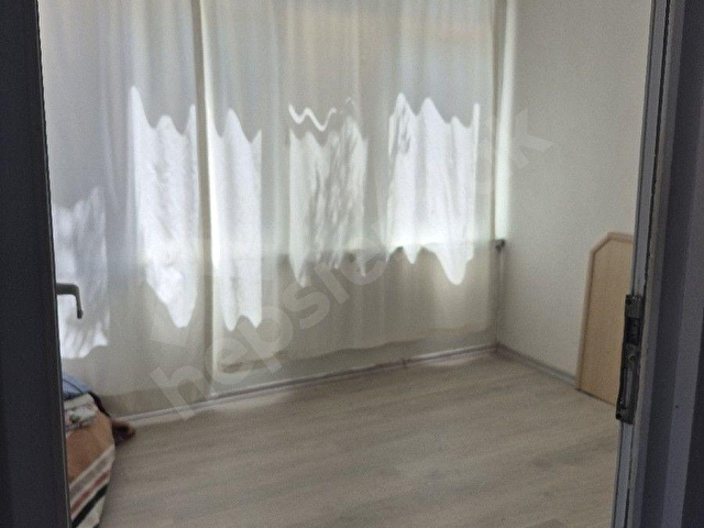 ÖZTÜRKOĞLU İNŞAAT EMLAKTAN BALIKESİR Edremit Altınoluk da Kiralık bir artı bir açık mutfaklı daire - Görsel 2