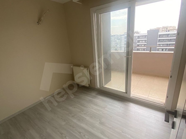 Adana Gürselpaşa da Site içeridinde Teraslı 3+1 daire - Görsel 8
