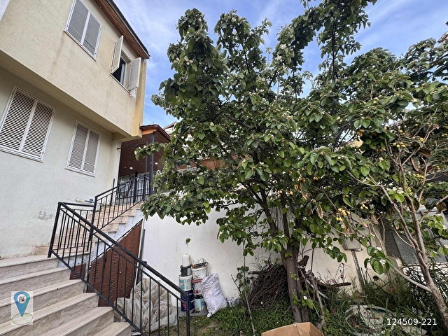 ACİLL SATILIK TRİPLEKS VİLLA - Görsel 15