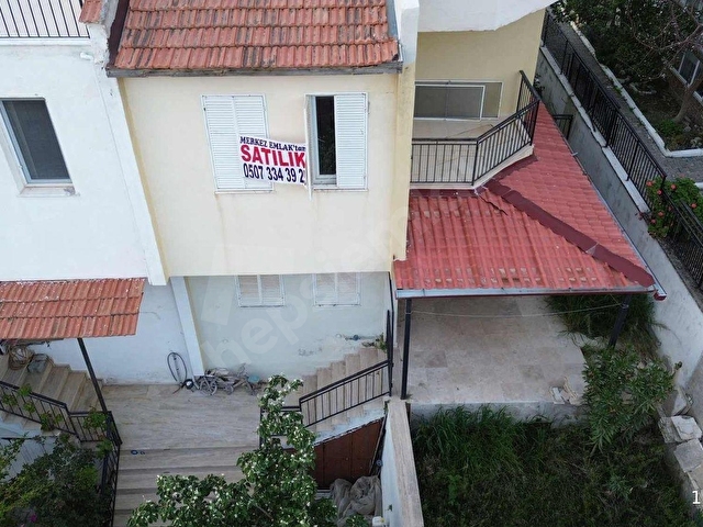 ACİLL SATILIK TRİPLEKS VİLLA - Görsel 9