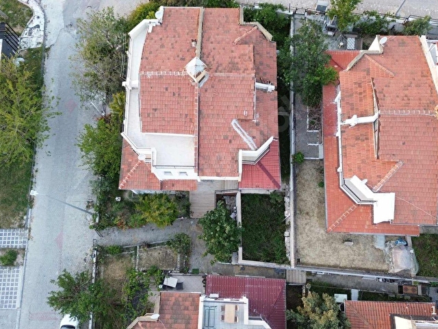 ACİLL SATILIK TRİPLEKS VİLLA - Görsel 8
