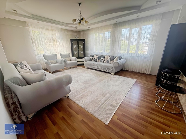 Gümüşçay Mahallesinde 2 + 1 135 metre² fırsat daire - Görsel 8