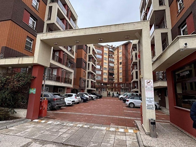 KAÇMAZ EMLAKTAN A PARK RESIDENCEDA 1+1 BALKONLU EŞYALI KİRALIK