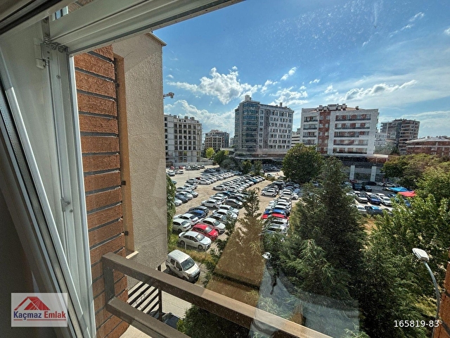 KAÇMAZ EMLAKTAN A PARK RESIDENCEDA 1+1 BALKONLU EŞYALI KİRALIK - Görsel 5