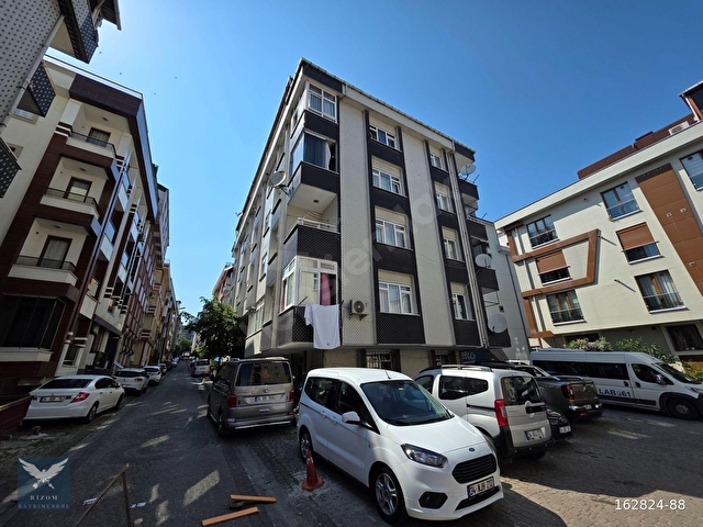 RİZOMDAN YAMANEVLER MAH. BÜYÜK TERASLI KİRALIK 3+1 DAİRE - Görsel 2