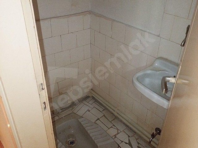 ALAYBEY İZBAN YAKINI DOĞAL GAZLI DAİRE - Görsel 10