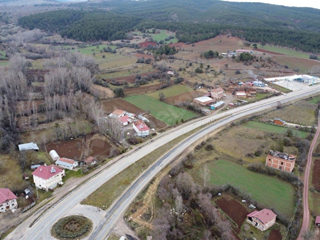 KASTAMONU İHSANGAZİ DAĞYOLU 4257 MT ASFALT CEPHE KARAYOLUNA 300 MT  YAPILARA 200 MT MESADEDİR - Görsel 3