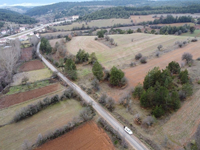 KASTAMONU İHSANGAZİ DAĞYOLU 4257 MT ASFALT CEPHE KARAYOLUNA 300 MT  YAPILARA 200 MT MESADEDİR - Görsel 7