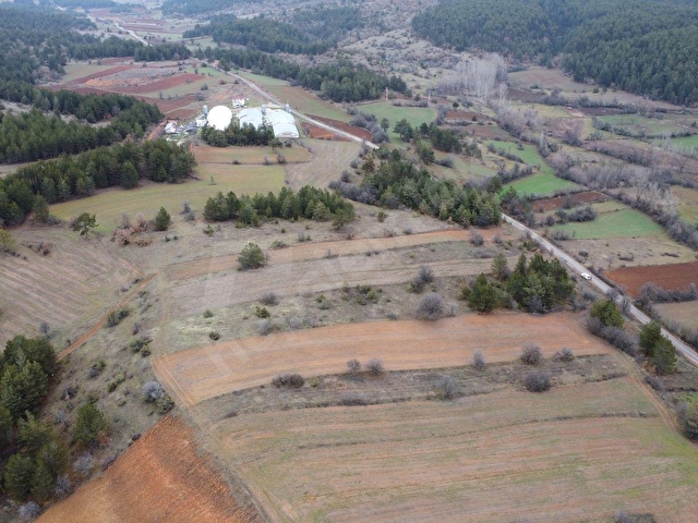 KASTAMONU İHSANGAZİ DAĞYOLU 4257 MT ASFALT CEPHE KARAYOLUNA 300 MT  YAPILARA 200 MT MESADEDİR - Görsel 21