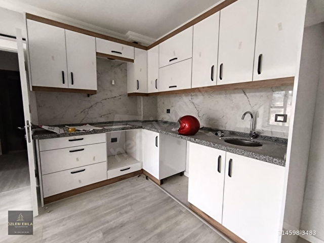 ÖZLEMDEN BANDIRMA YENİMAHALLEDE 1+1 YERDEN ISITMA KİRALIK ARAKAT DAİRE - Görsel 2