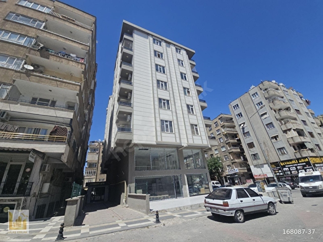 ULAŞ EMLAKTAN BAHCELİEVLERDE SATILIK KİRACILI 1+1 DAİRE - Görsel 19