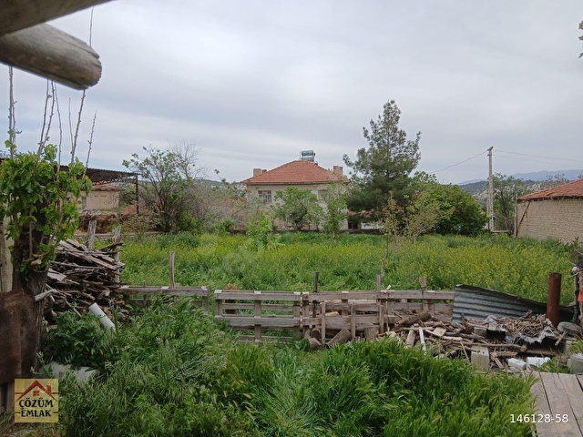 ÇÖZÜM EMLAKTAN BURDUR MERKEZ KOZLUCA KÖYÜNDE SATILIK BAHÇELİ MÜSTAKİL EV - Görsel 3