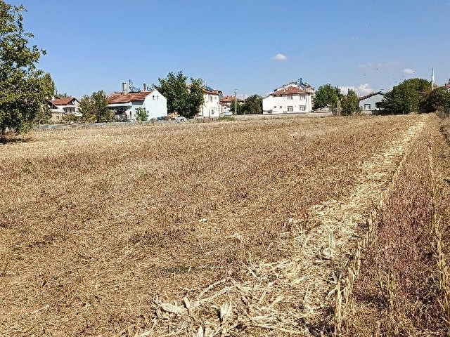7500 m2 satılık konut imarlı arsa, şehir merkezi cadde üzeri - Görsel 10
