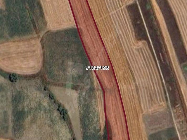 Remax Necati Kurt/SİLİVRİ KADIKÖY FABRİKALAR BÖLGESİNDE 2400 m² - Görsel 4