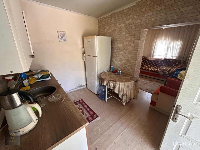 3 Kat İmarlı Köy Evi | 262.5 m² Arsa İçinde 2+1 Kargır & Kerpiç - Görsel 3
