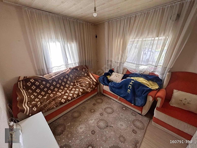 3 Kat İmarlı Köy Evi | 262.5 m² Arsa İçinde 2+1 Kargır & Kerpiç - Görsel 5