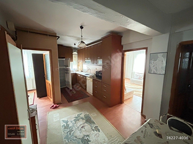 ERDEK TE KİRALIK FUL EŞYALI - YÜKSEK GİRİŞ - BALKONLU - BAKIMLI 3+1 DAİRE - Görsel 16