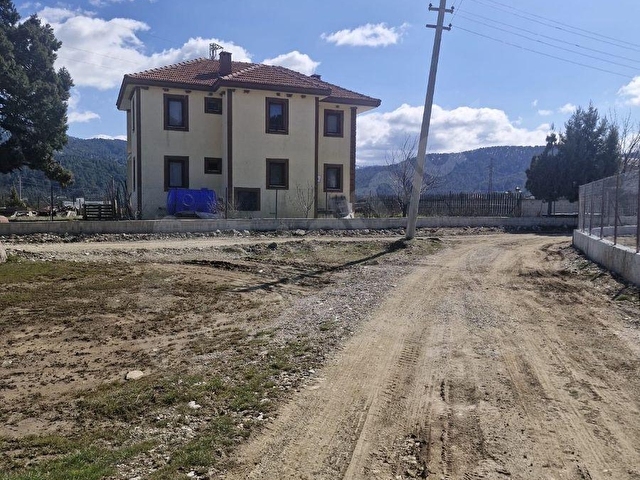 Y.CEYLAN 2 ADET PARSEL TOPLAM 1474 M2 KÖY YERLEŞİK ALAN İÇİ - Görsel 25