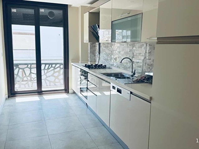 SRL DEN GÖZTEPEDE 87M2 NET EBEVEYN BANYOLU 3+1TEMMUZ SONUBOŞ