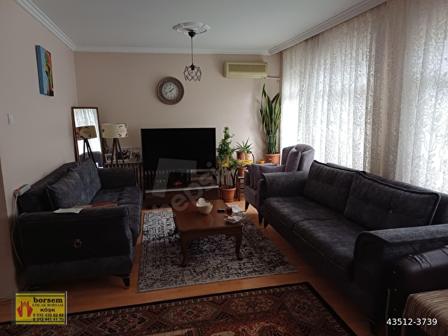 GOP HİRFANLI SOKAKTA UĞURMUMCU CADDESİNE YAKIN 2.KAT ÖN CEPHE 130 M2 3+1 SATILIK DAİRE - Görsel 2