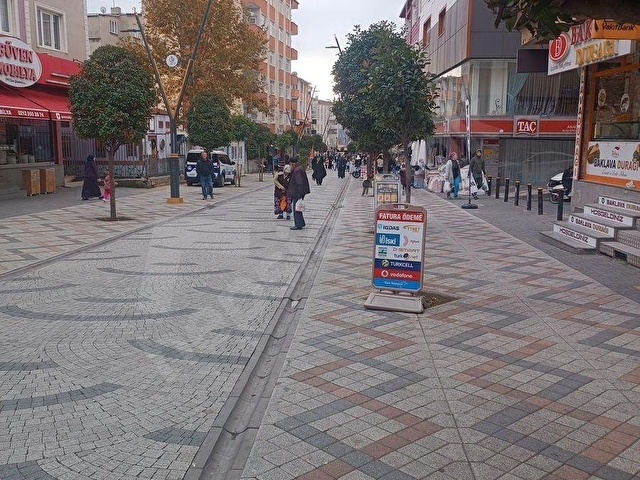 TORUNLAR EMLAKTAN KİRALIK 22M2 BOŞ OTOMATİK KEPENKLİ DÜKKAN - Görsel 2