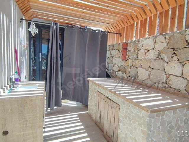 Kalkanda denize yakın, 2+1, modern ve özel havuzlu satılık daire - Görsel 9