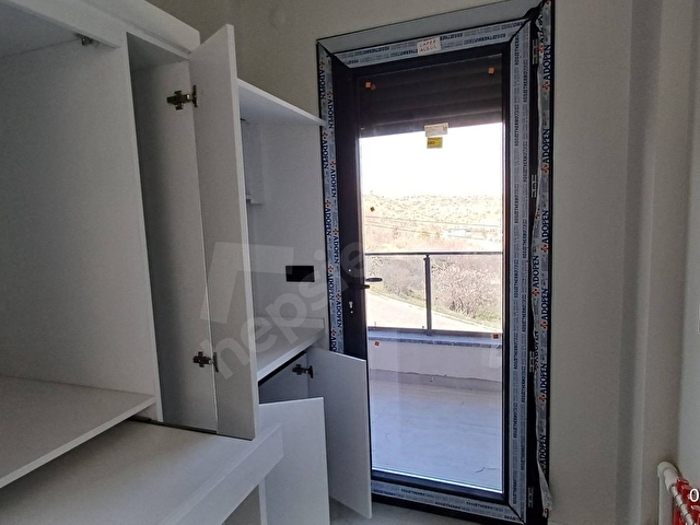 Akyazıda Köşebaşında | 706m² Arsalı, Meskenli 4.5+1 Lüks Villa! - Görsel 15