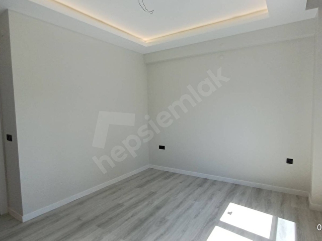 Akyazıda Köşebaşında | 706m² Arsalı, Meskenli 4.5+1 Lüks Villa! - Görsel 20