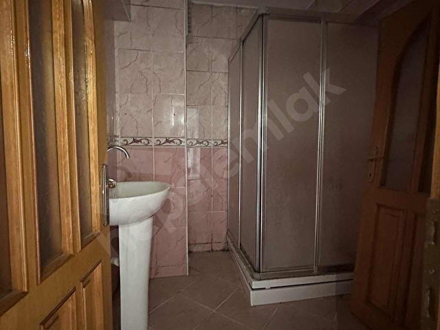 FATİH MAHALLESİNDE SATLIK DAİRE - Görsel 2