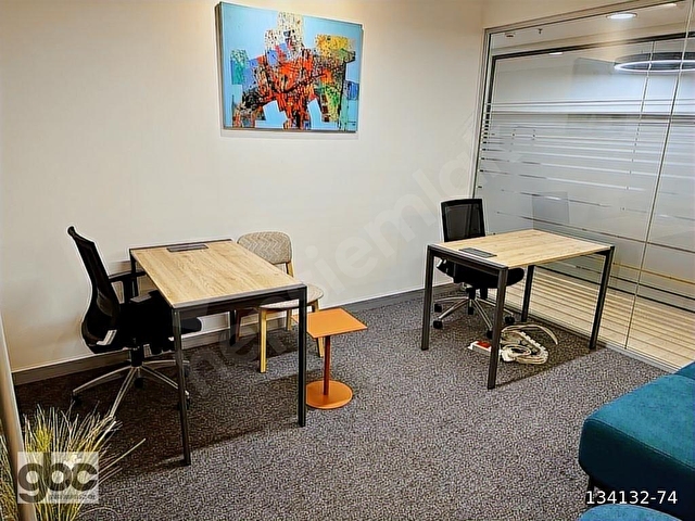 Levent Bölgesinde Pol Centerda 14 m² Taşınmaya Hazır Ofis !