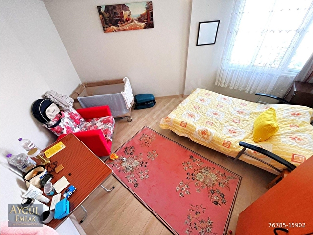 AYGÜLDEN AKÇAYDA MERKEZİ KONUMDA CAM BALKONLU AYRI MUTFAKLI DENİZE YAKIN ARA KAT 3+1 SATILIK DAİRE - Görsel 28