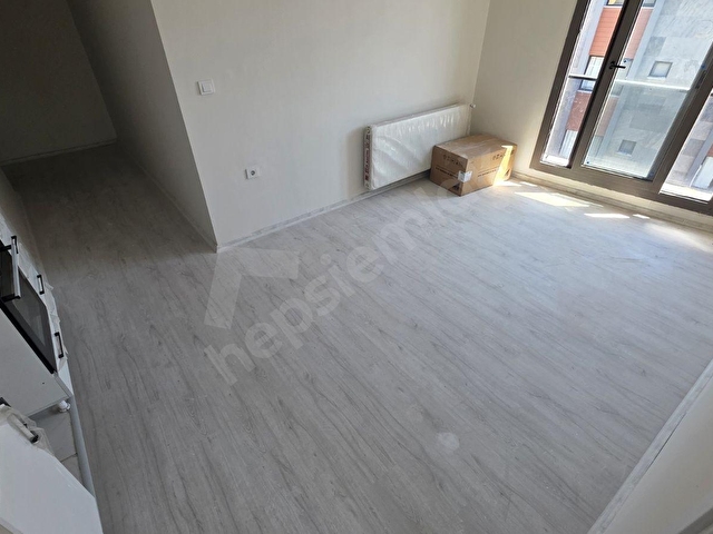 SIFIR 1+1 DAİRE D.GAZLI BALKONLU CADDE ÜZERİNDE İZKAN VAR - Görsel 14