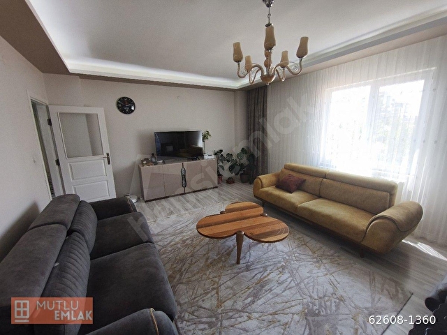 MUTLU EMLAKTAN ÇÖMLEKÇİ MAH 3+1 170 M2 2.KAT KOMBİLİ SATILIK DAİRE - Görsel 5