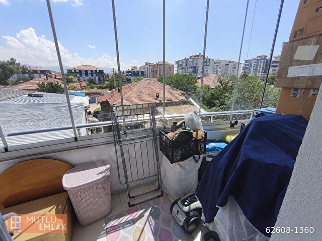MUTLU EMLAKTAN ÇÖMLEKÇİ MAH 3+1 170 M2 2.KAT KOMBİLİ SATILIK DAİRE - Görsel 18