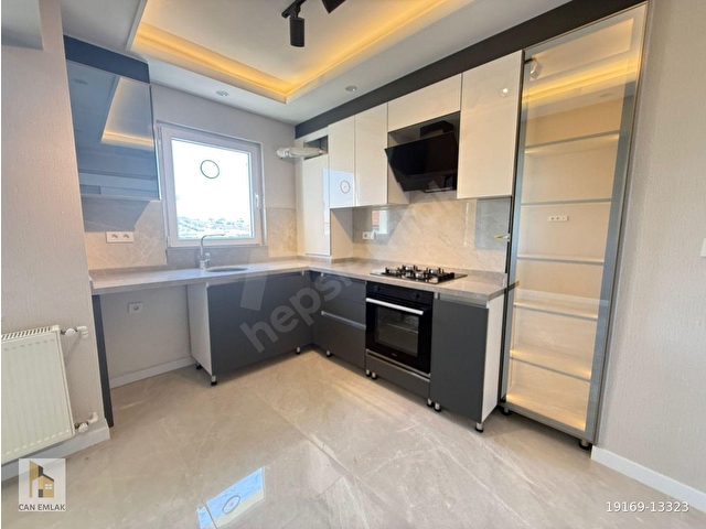 !!! ÜÇYILDIZ SİTESİNDE ARAKAT MANZARALI SÜPERLÜX YAPILI SATILIK  DAİRE - Görsel 3
