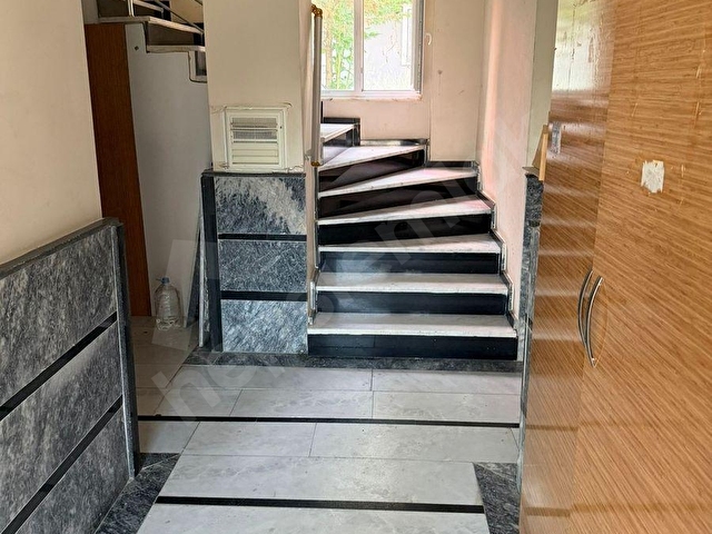 ÇUHALLI DA PLAJA 100 M MESAFEDE EŞYALI SATILIK 1+1 DAİRE - Görsel 3