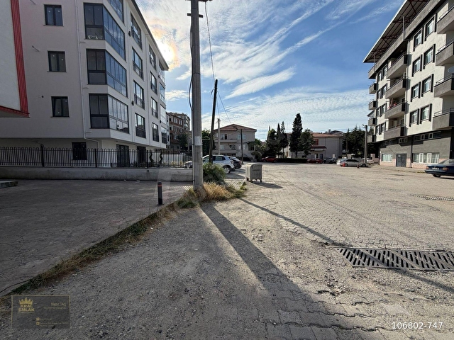 ÇUHALLI DA PLAJA 100 M MESAFEDE EŞYALI SATILIK 1+1 DAİRE - Görsel 13