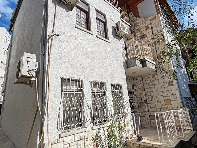 DENİZE YÜRÜME MESAFESİNDE SİTE İÇİNDE HAVUZLU  4+1 TRIPLEKS VİLLA - Görsel 5