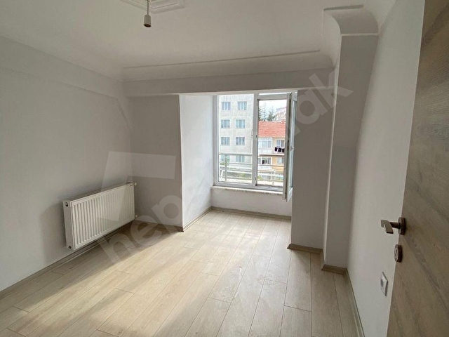 AKARBAŞI, ŞİRİNCE SOKAK DUBLEX 3+1 MERKEZİ KONUMDA 110 M2 KUSURSUZ HARİKA BİR DAİRE - Görsel 16