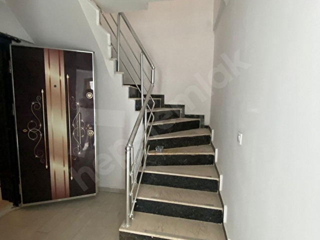 AKARBAŞI, ŞİRİNCE SOKAK DUBLEX 3+1 MERKEZİ KONUMDA 110 M2 KUSURSUZ HARİKA BİR DAİRE - Görsel 7