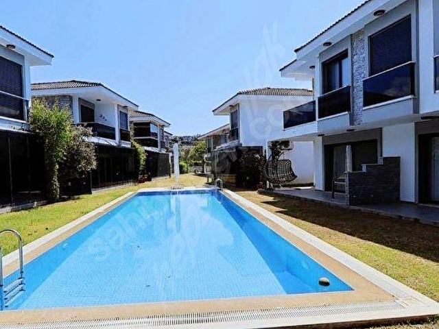 FOR SALE & FOR RENTTEN 3+1 ŞİFNEDE SİTE İÇİNDE MÜSTAKİL 250M2 HAVUZLU VİLLA