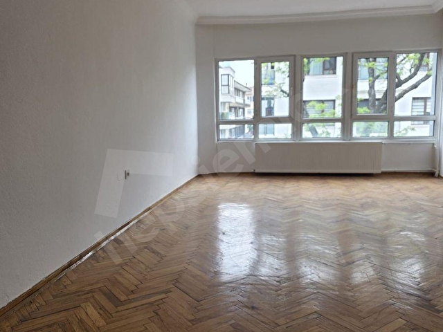 Bahçeli merkezi konumda kiralık  3 + 1 45000 - Görsel 30
