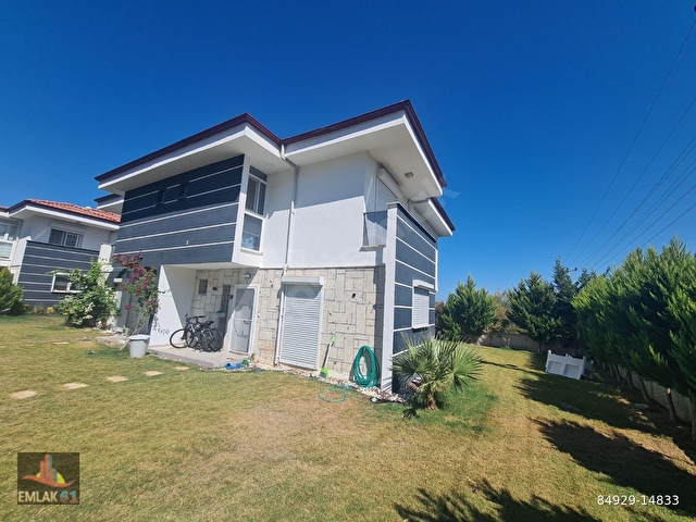 Kuşadası Güzelçamlıda Emlak61 Den Yetkili Satılık 3+1 Villa - Görsel 3