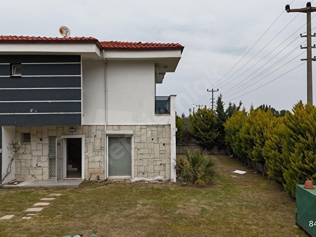 Kuşadası Güzelçamlıda Emlak61 Den Yetkili Satılık 3+1 Villa - Görsel 9
